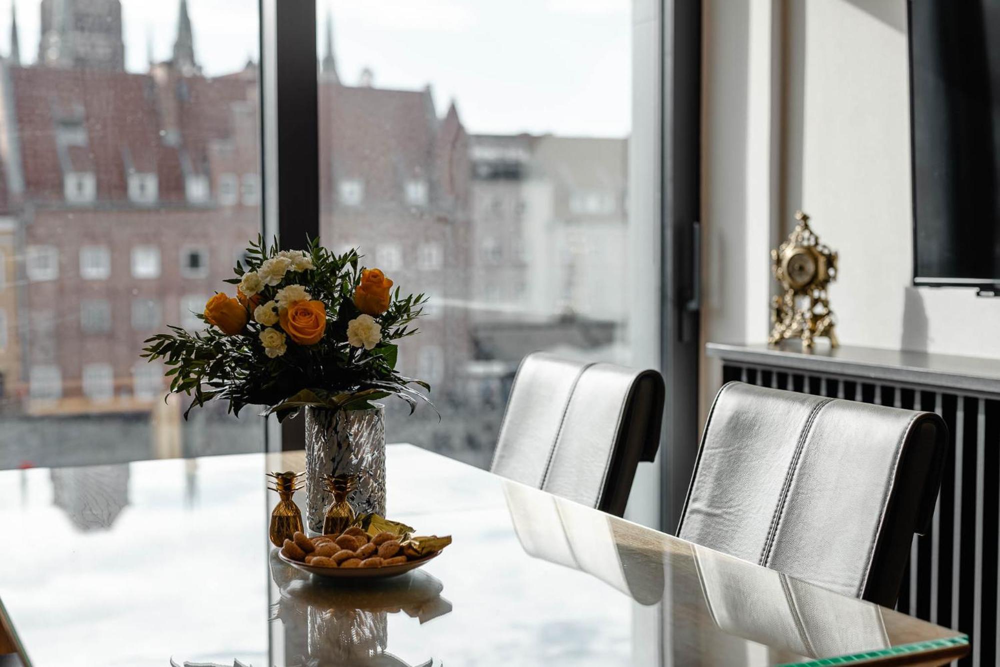 Lägenhet Rent Like - W Deo Plaza Gdańsk